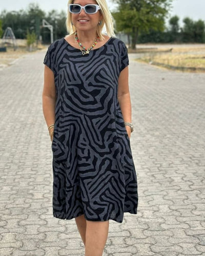 Nelia - Summer dress with round neck and beautiful print