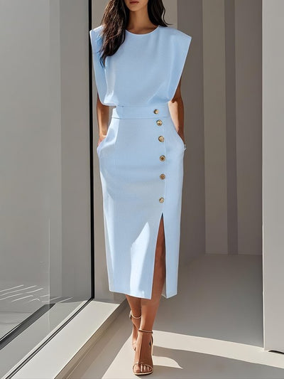 Solid color midi dress with button slit and round neckline
