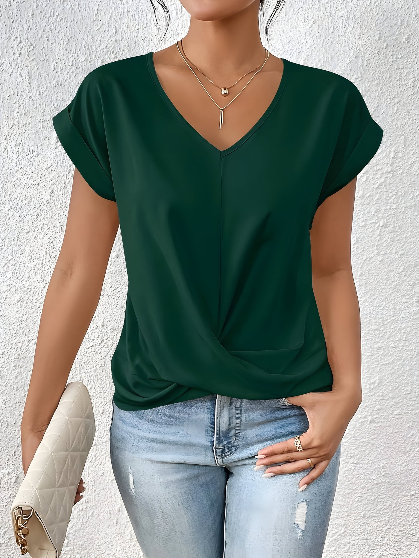 Maya – Top with V-Neck and Twisted Front