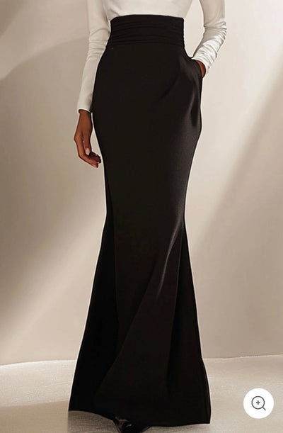 Valencia | Elegant Maxi Dress with Long Sleeves