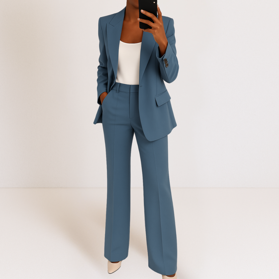 Elise - prestigious suit