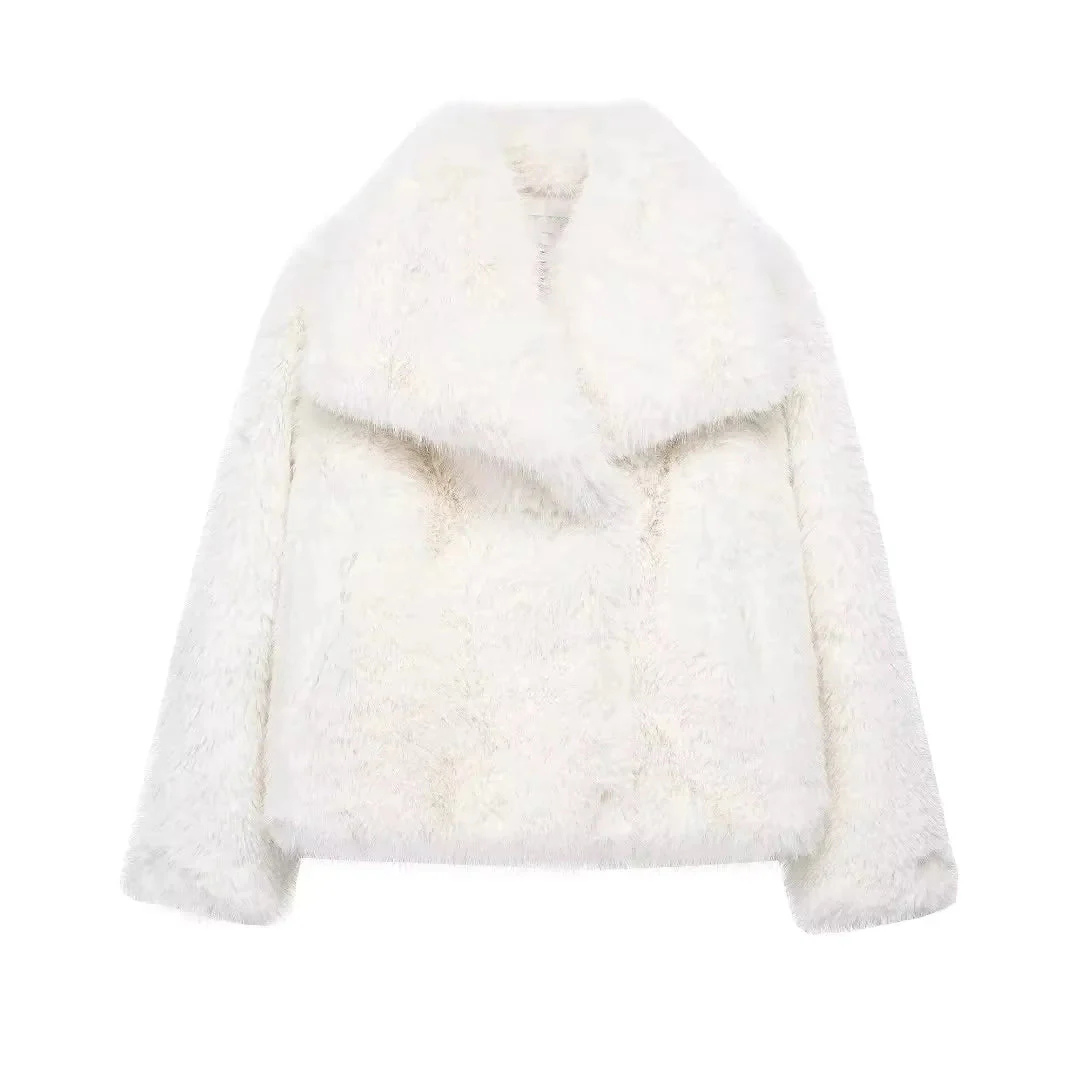 Bruna -  Stylish Faux Fur Coat