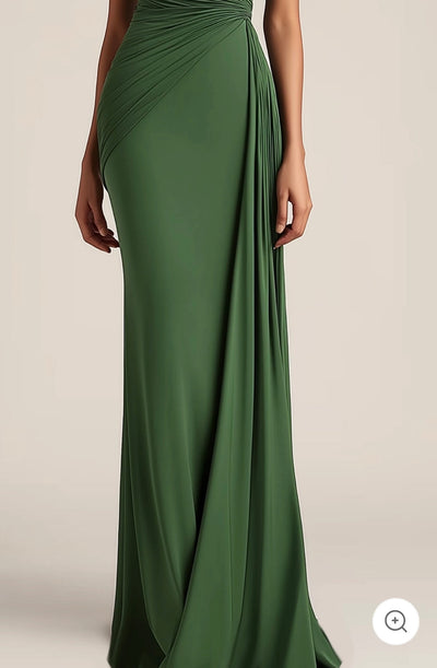 Selene | One-Shoulder Elegant Evening Dress in Green
