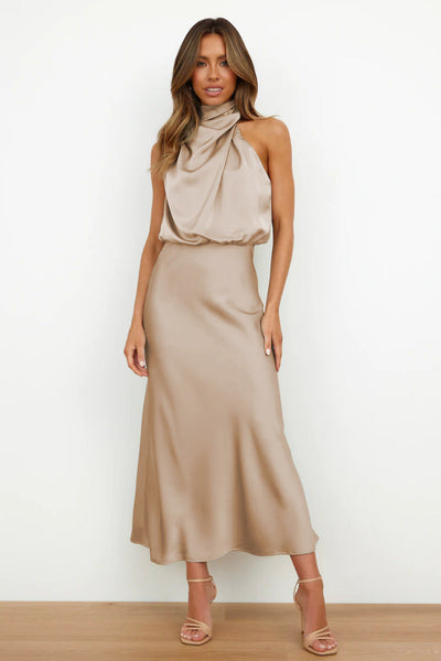 Verona  | Elegant Backless Dress