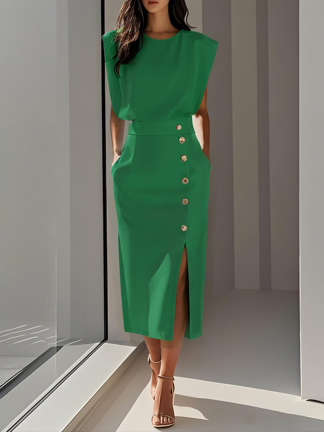 Solid color midi dress with button slit and round neckline