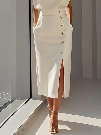 Solid color midi dress with button slit and round neckline