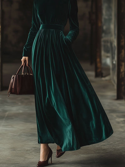 Maëlle – Velvet Maxi Dress with Standard Collar and Long Sleeves