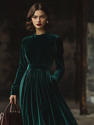 Maëlle – Velvet Maxi Dress with Standard Collar and Long Sleeves